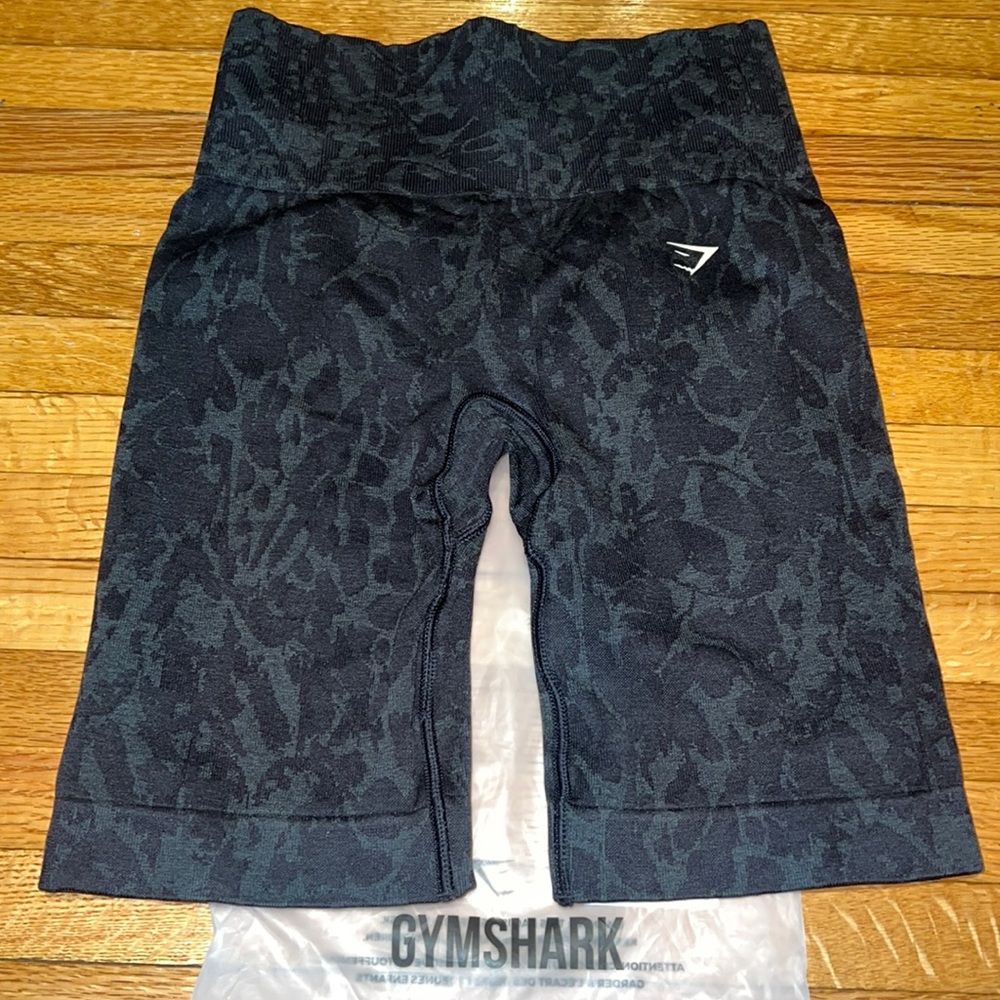 Gymshark Adapt Animal Seamless Cycling Shorts - Butterfly | Black XS BRAND NEW!